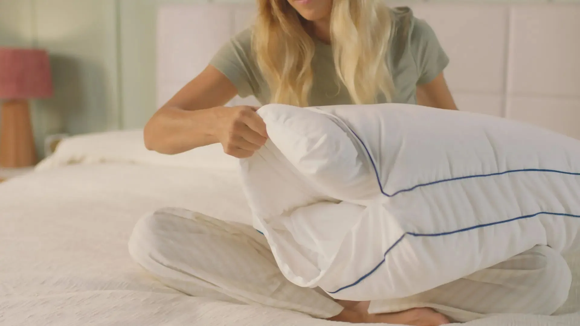 Emma Premium Microfibre Pillow