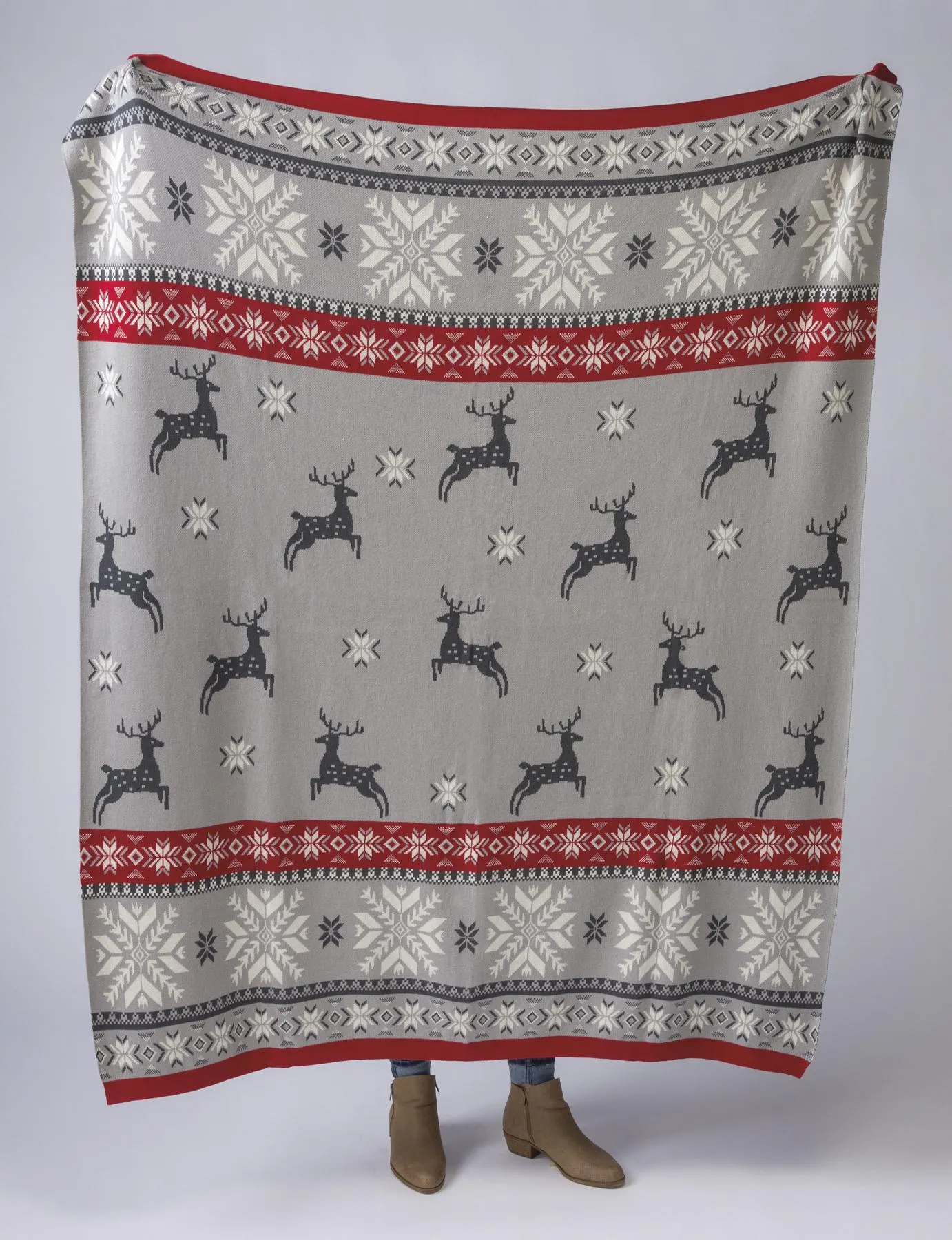 SNOWFLAKE DEER THROW